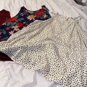 Old navy tank top bundle